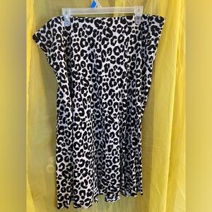 Terra & Sky elastic waist animal print skirt 2x